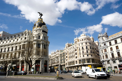 Billiga flyg till Fuengirola
<!--Destination page-->
<script>
$( document ).ready(function() {
try {
if(dataLayer[0].entryType==='newsletter' && dataLayer[0].section==='DestinationGuide.Air') {
$('#contentPageMain').find('#pageList').prependTo('#headAndContent');
$('#pageHeader1').prependTo('#headAndContent');
$('#headAndContent .back-button-contributor').css('margin-top','-35px');
}
}
catch(e) {
    console.log(e);
}

try {
if(dataLayer[0].entryType==='newsletter' && dataLayer[0].section==='DestinationGuide.Air') {
$('#mainPageImageDiv').prependTo('#leftPane').append('<br /><br />');



}
}
catch(e) {
    console.log(e);
}

});

var extraProductsTimeout =  setInterval(function(){
	if($('.holidayDealsListView') !== null && $('.holidayDealsListView').length > 0) {
		$('.raligntxt.holidayPrice').find('.right').css('font-size','20px');
		$('.right.pr4').find('.b-button').addClass('eti-button').css('font-size','14px').css('padding-top','5px');
		clearInterval(extraProductsTimeout);
	}
},500);
</script>
